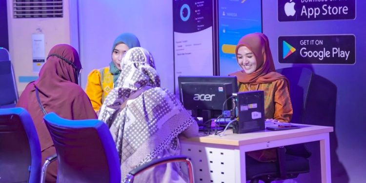 Bank Sultra Gaungkan Literasi Keuangan di Festival Harmoni Sultra 2025