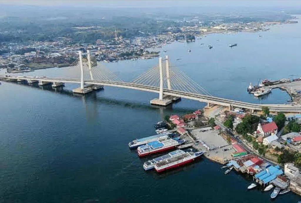 Penataan Kawasan Kumuh di Teluk Kendari Diusulkan Jadi Program Nasional - MediaSultra.com